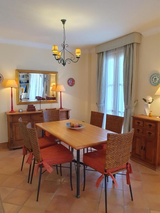 Jardines De Golondrinas Elviria By The Nikki
